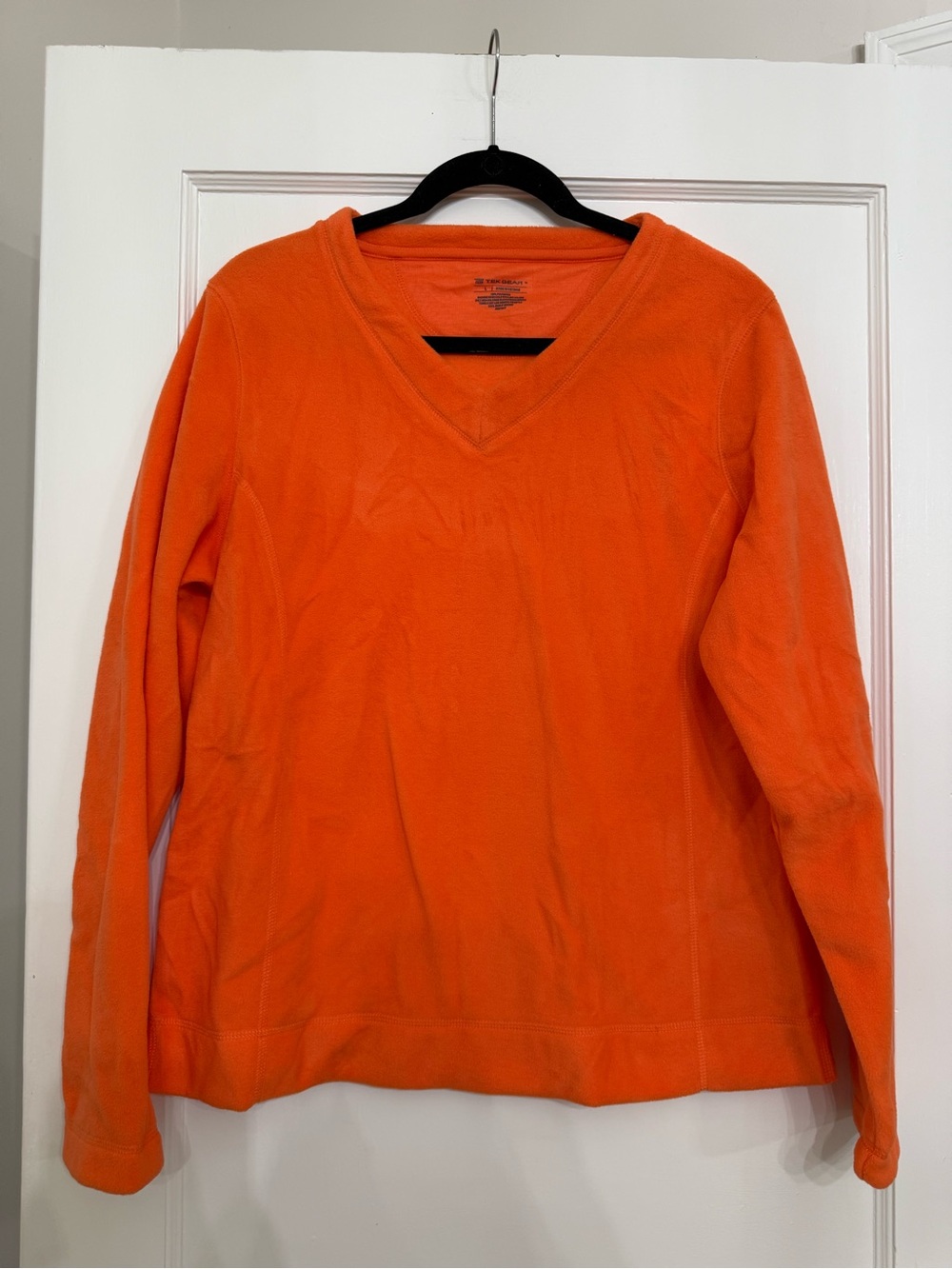 Tek Gear Vibrant Orange Fleece V-Neck Long Sleeve Pullover Large